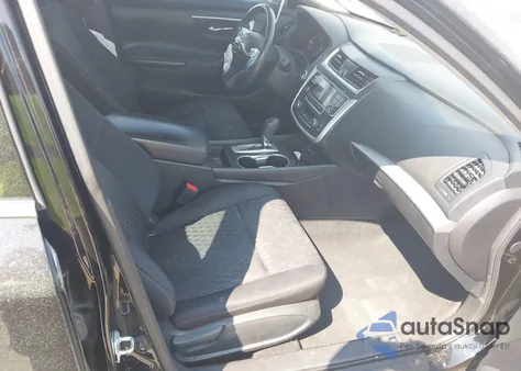 2017 Nissan Altima 2.5 Sv z USA, uszkodzony, nr VIN 1N4AL3AP1HC220448